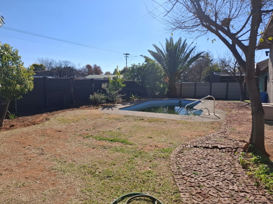 4 Bedroom Property for Sale in Hospitaalpark Free State